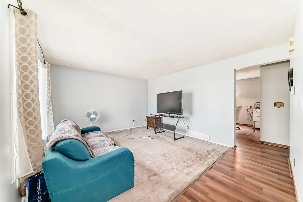 411 Abadan Place NE Calgary AB T2A 6W3
