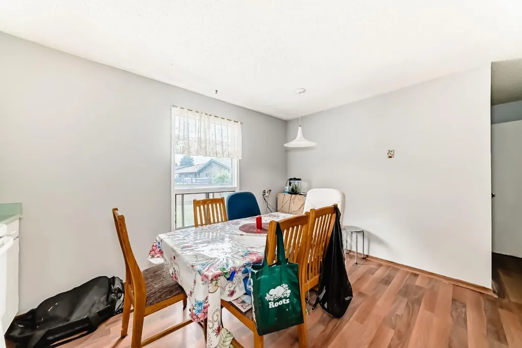 411 Abadan Place NE Calgary AB T2A 6W3