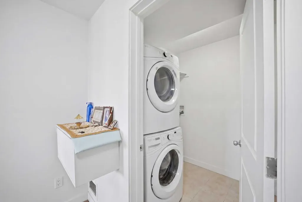 6118 80 Avenue NE Calgary AB T3J 0S6