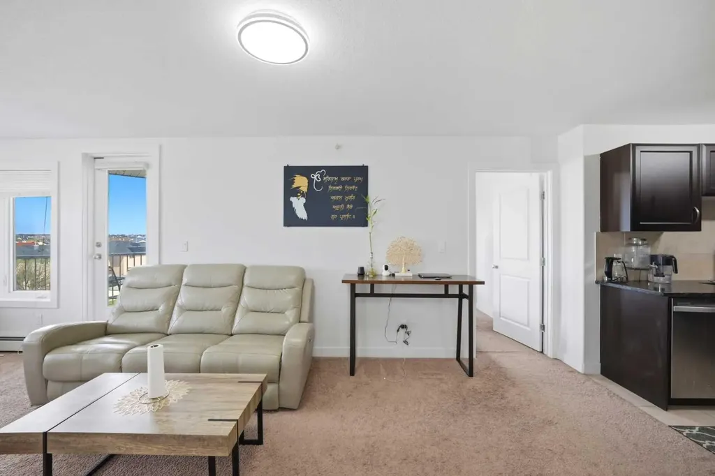 6118 80 Avenue NE Calgary AB T3J 0S6