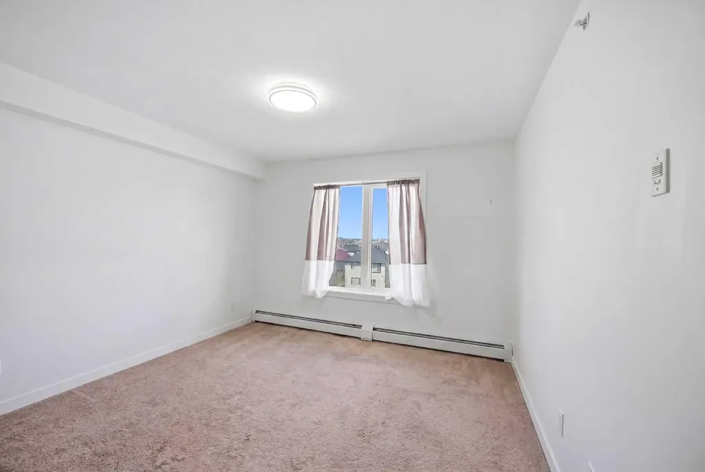 6118 80 Avenue NE Calgary AB T3J 0S6