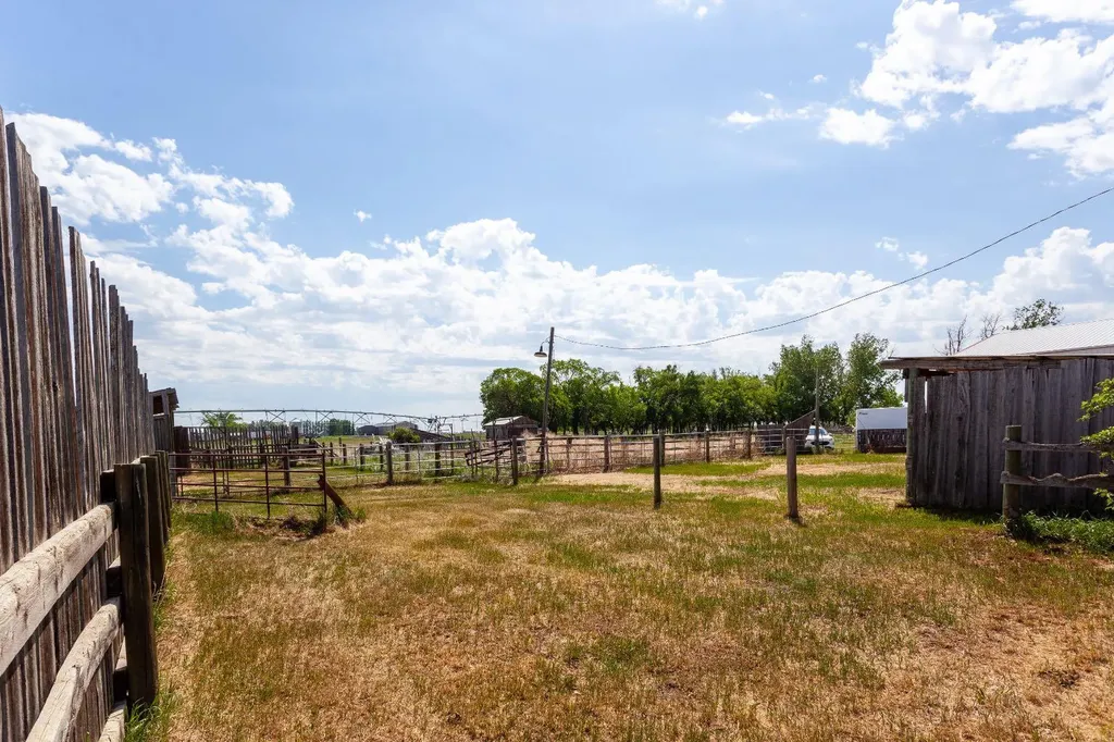 140014 Township Road 150 Rolling Hills AB T0J2S0