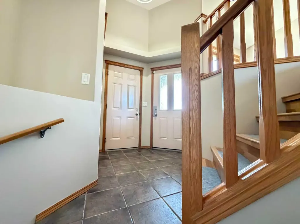 144 Pinnacle Avenue Grande Prairie AB T8W 0A9