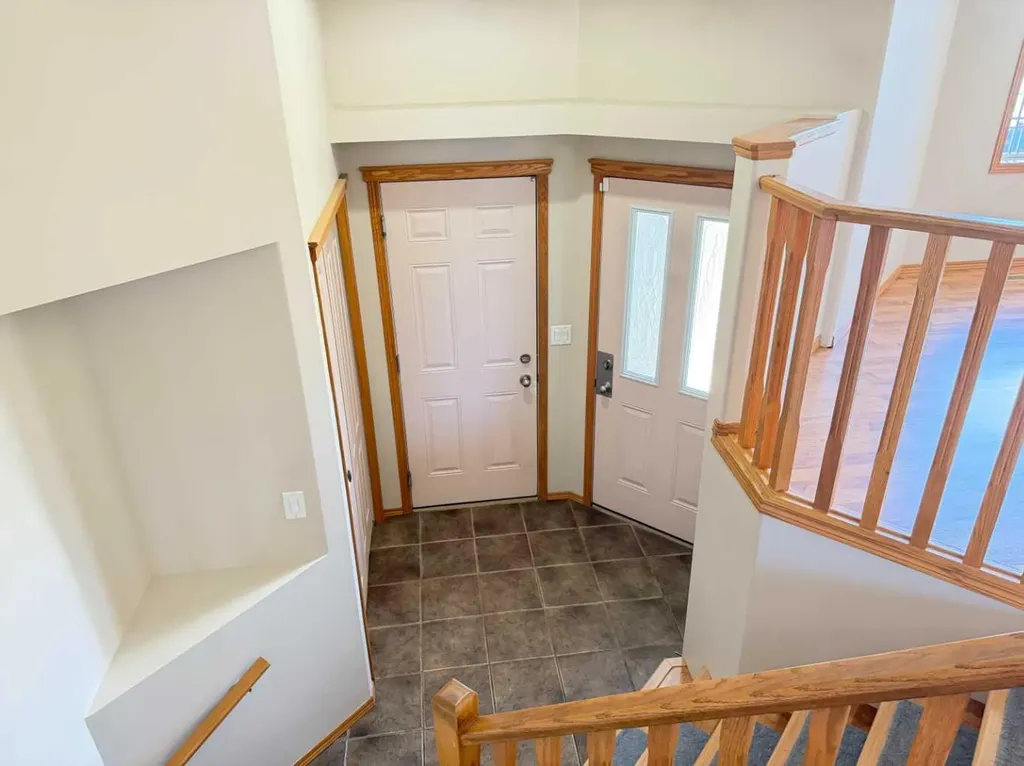 144 Pinnacle Avenue Grande Prairie AB T8W 0A9