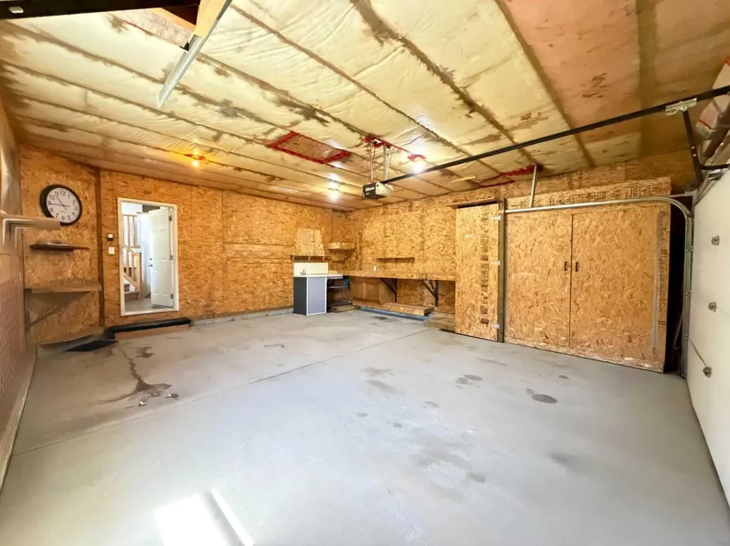 144 Pinnacle Avenue Grande Prairie AB T8W 0A9