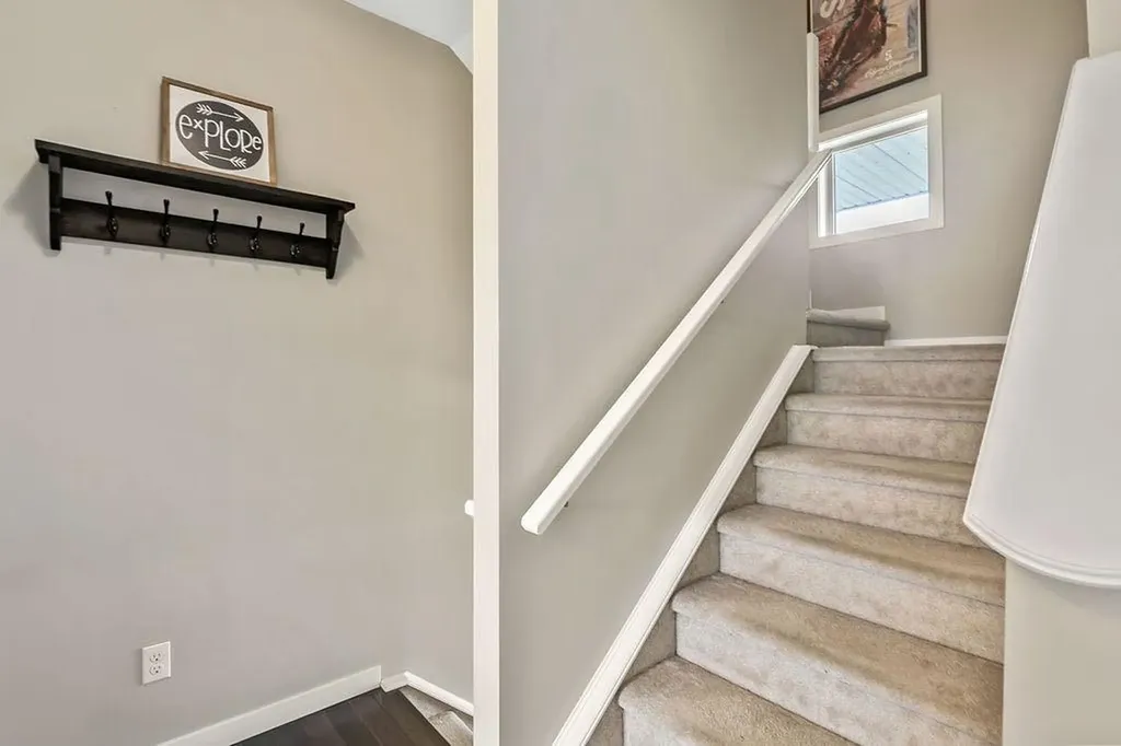 10 Auburn Bay Avenue SE Calgary AB T3M0P6
