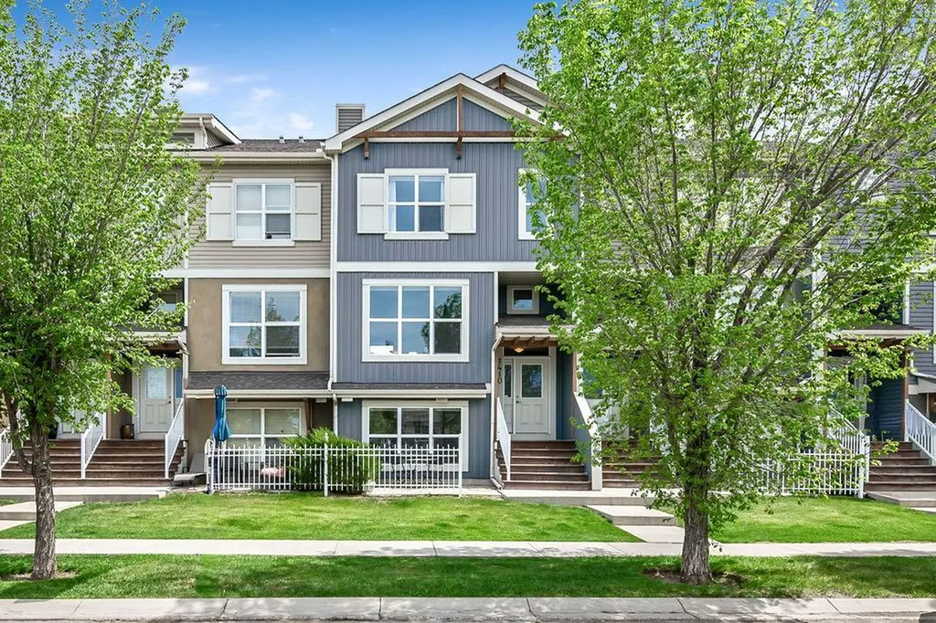 10 Auburn Bay Avenue SE Calgary AB T3M0P6