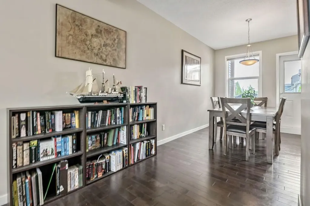10 Auburn Bay Avenue SE Calgary AB T3M0P6