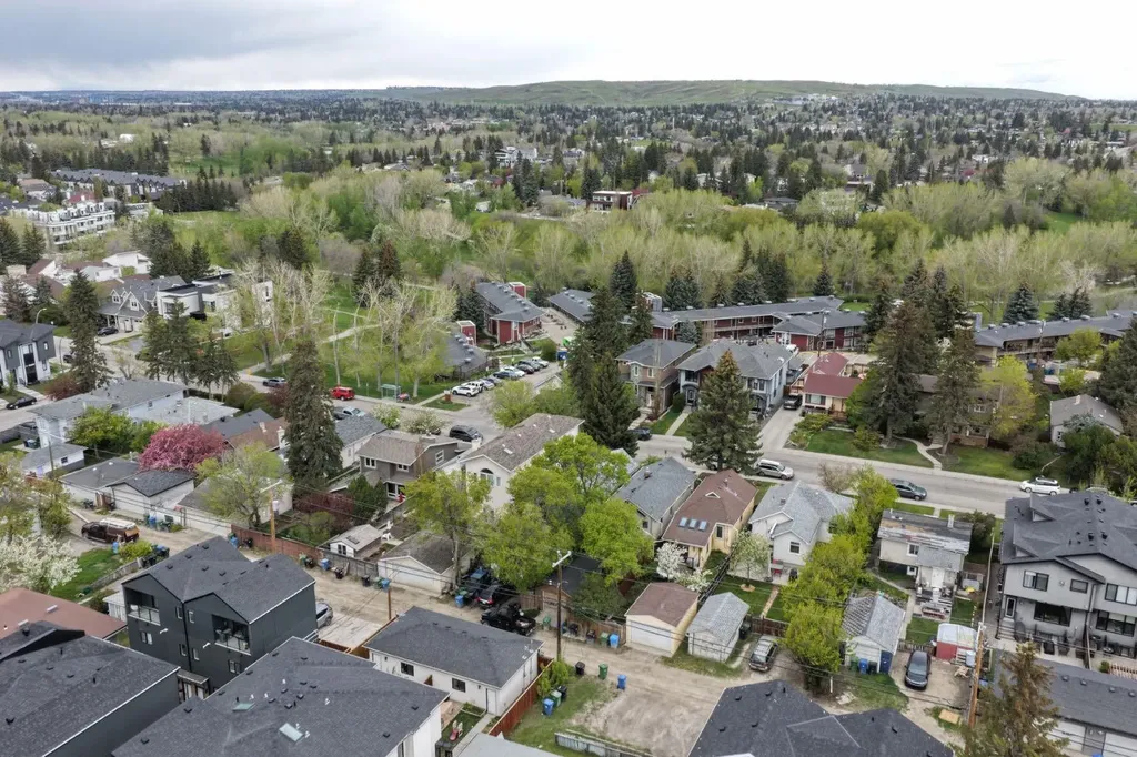 1206 19 Avenue NW Calgary AB T2M 1A2