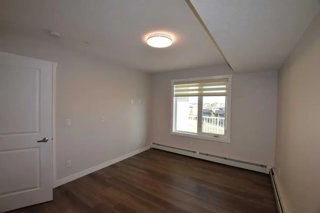6118 80 Calgary AB T3J 0S6