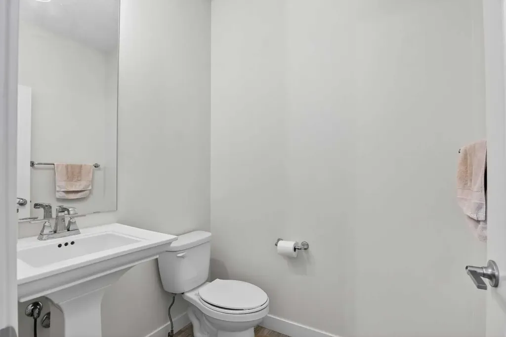 77 Saddlestone Place NE Calgary AB T3J 0Z6