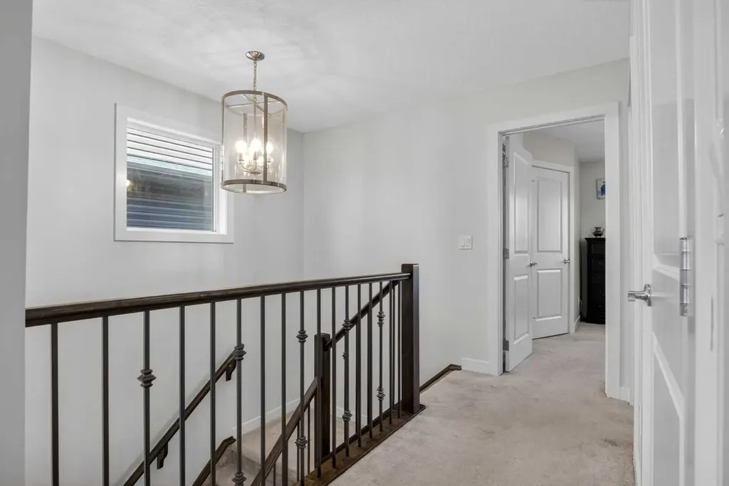 77 Saddlestone Place NE Calgary AB T3J 0Z6