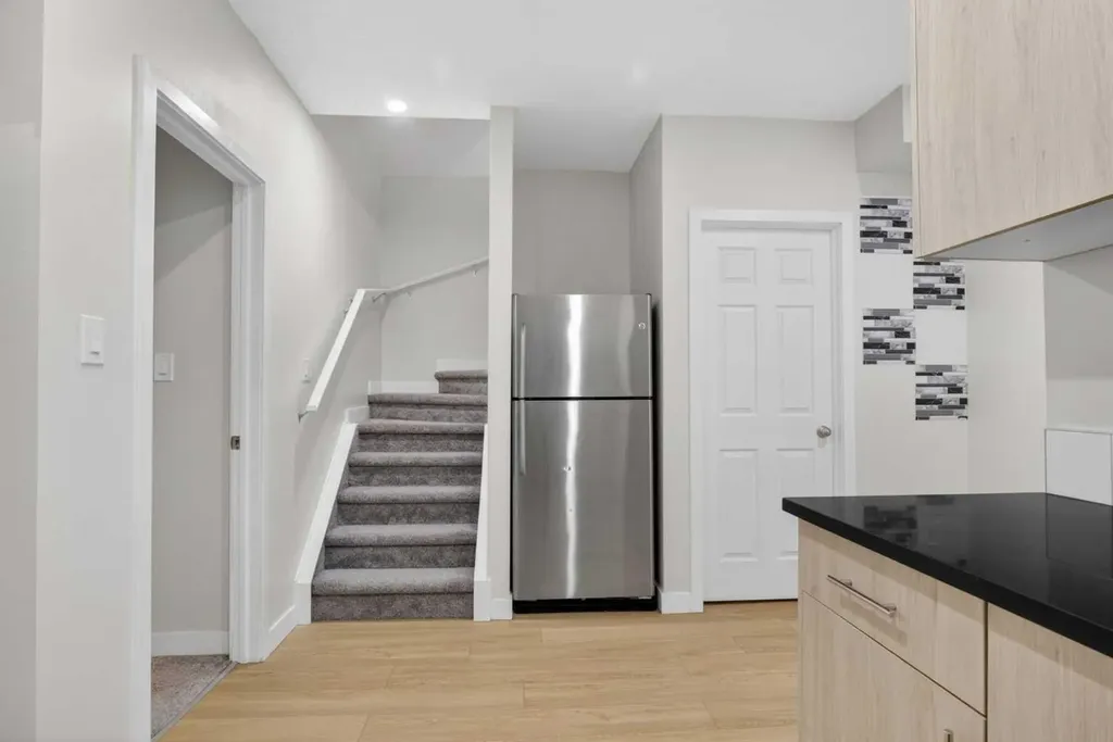 77 Saddlestone Place NE Calgary AB T3J 0Z6
