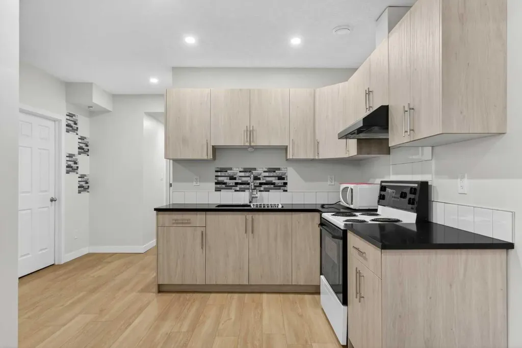 77 Saddlestone Place NE Calgary AB T3J 0Z6