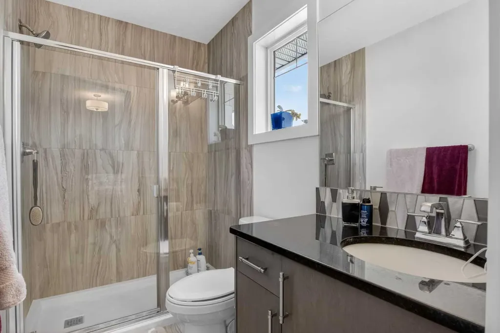 77 Saddlestone Place NE Calgary AB T3J 0Z6