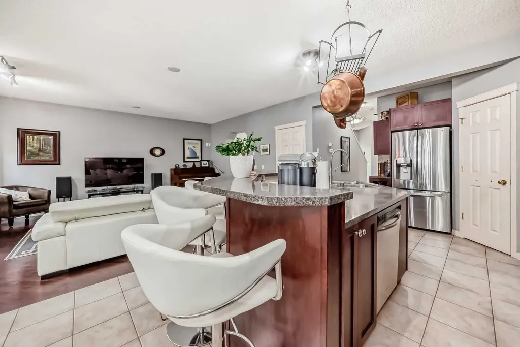 188 Chapala Drive SE Calgary AB t2x3t6