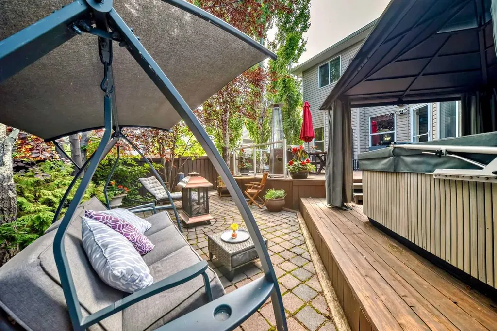188 Chapala Drive SE Calgary AB t2x3t6