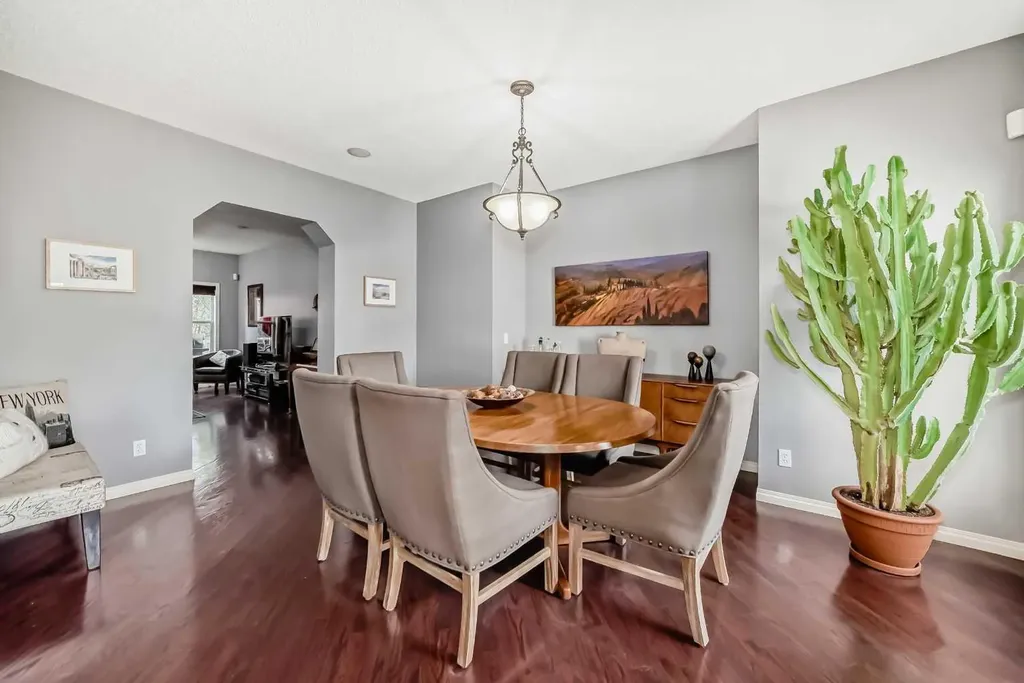 188 Chapala Drive SE Calgary AB t2x3t6