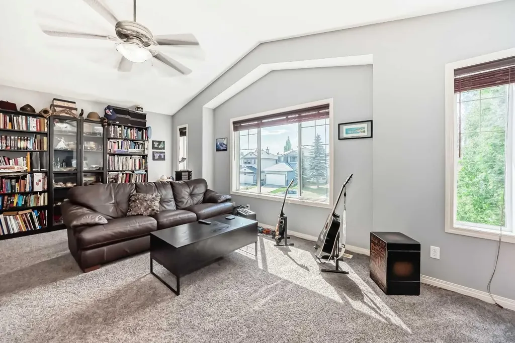188 Chapala Drive SE Calgary AB t2x3t6