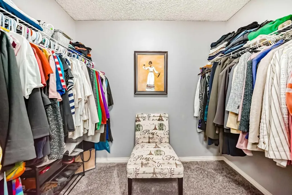 188 Chapala Drive SE Calgary AB t2x3t6