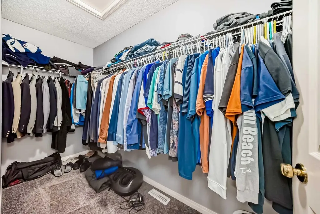 188 Chapala Drive SE Calgary AB t2x3t6