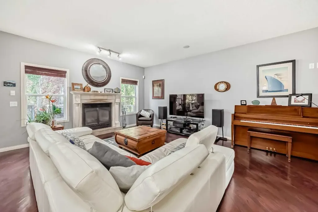 188 Chapala Drive SE Calgary AB t2x3t6