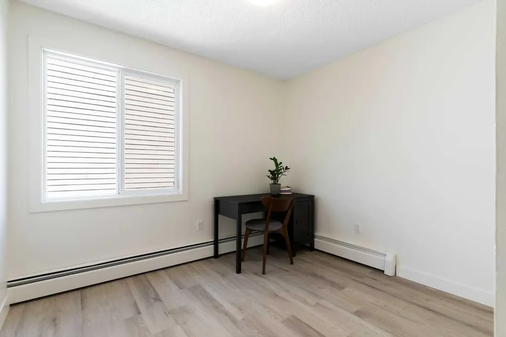 2414 14a Street SW Calgary AB T2T 5X3