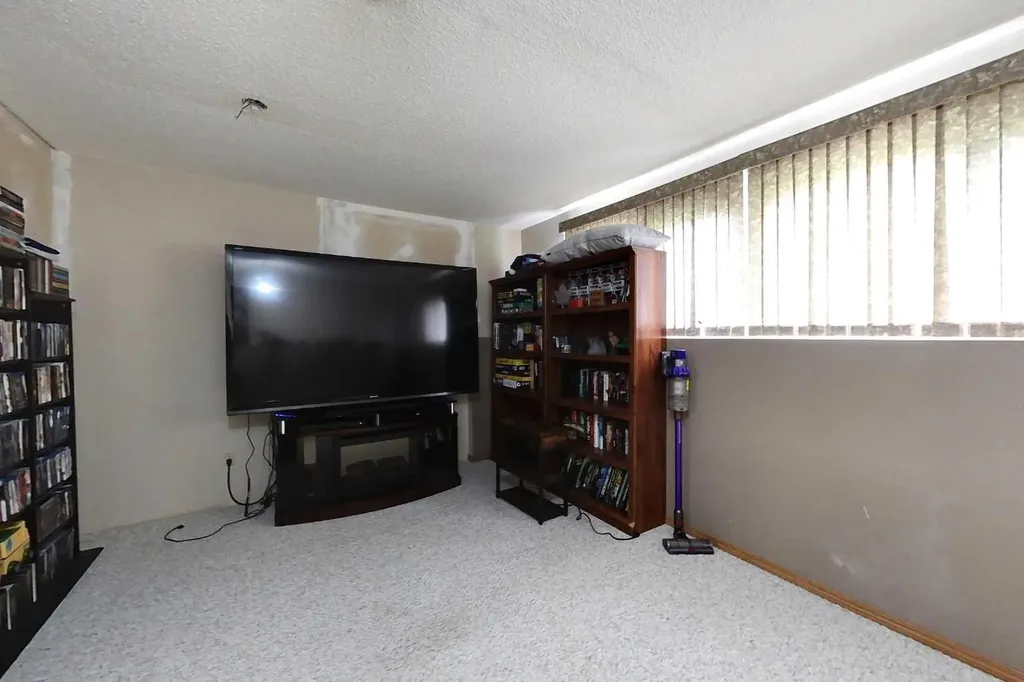 333 3 Avenue NW Slave Lake AB T0G2A1