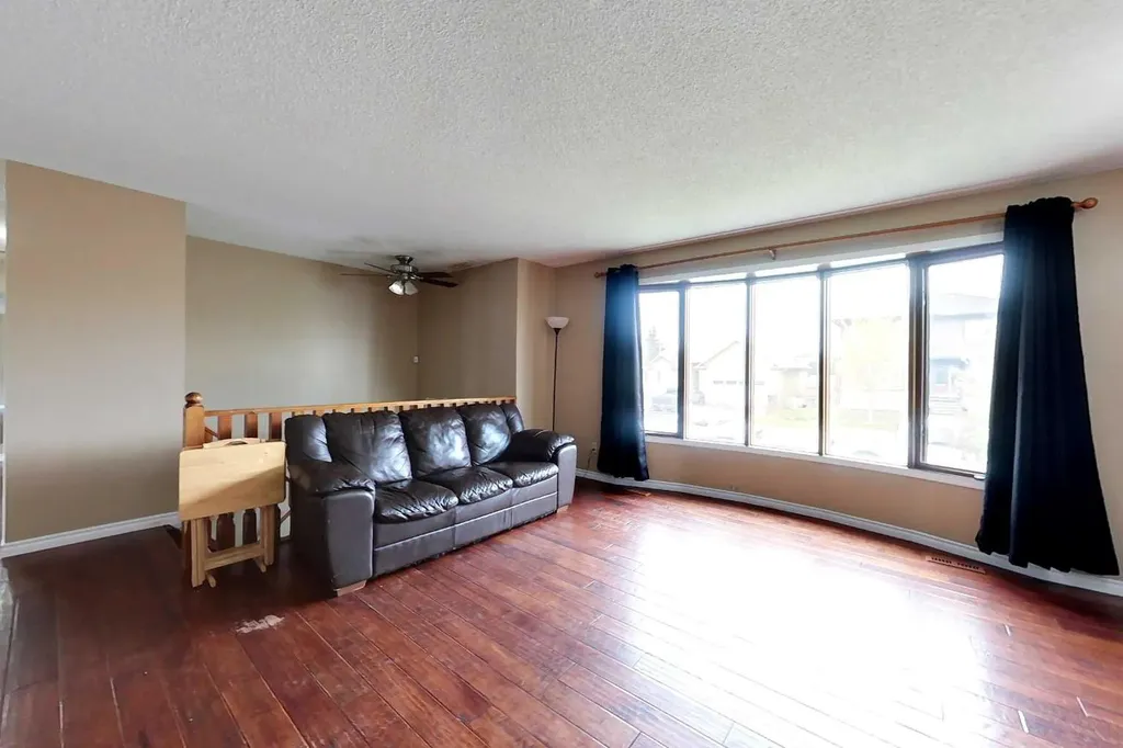 333 3 Avenue NW Slave Lake AB T0G2A1
