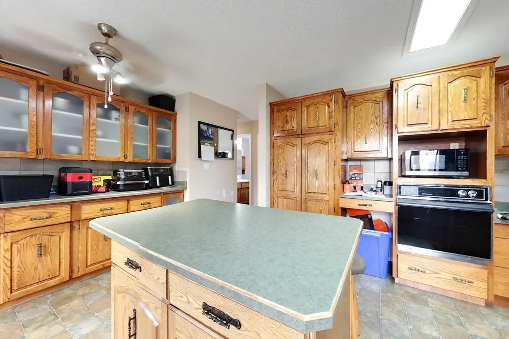 333 3 Avenue NW Slave Lake AB T0G2A1