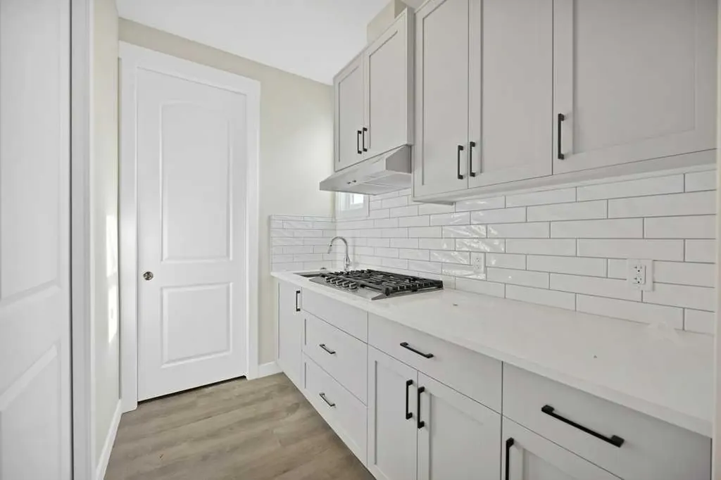846 Chelsea Village S Chestermere AB T1X 2V5