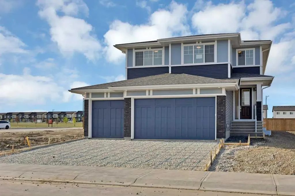 846 Chelsea Village S Chestermere AB T1X 2V5