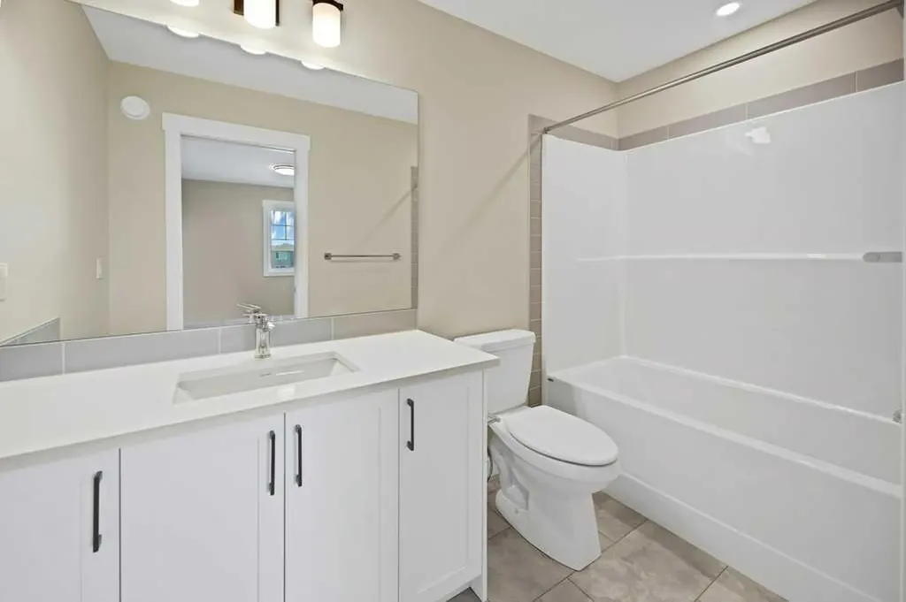 846 Chelsea Village S Chestermere AB T1X 2V5