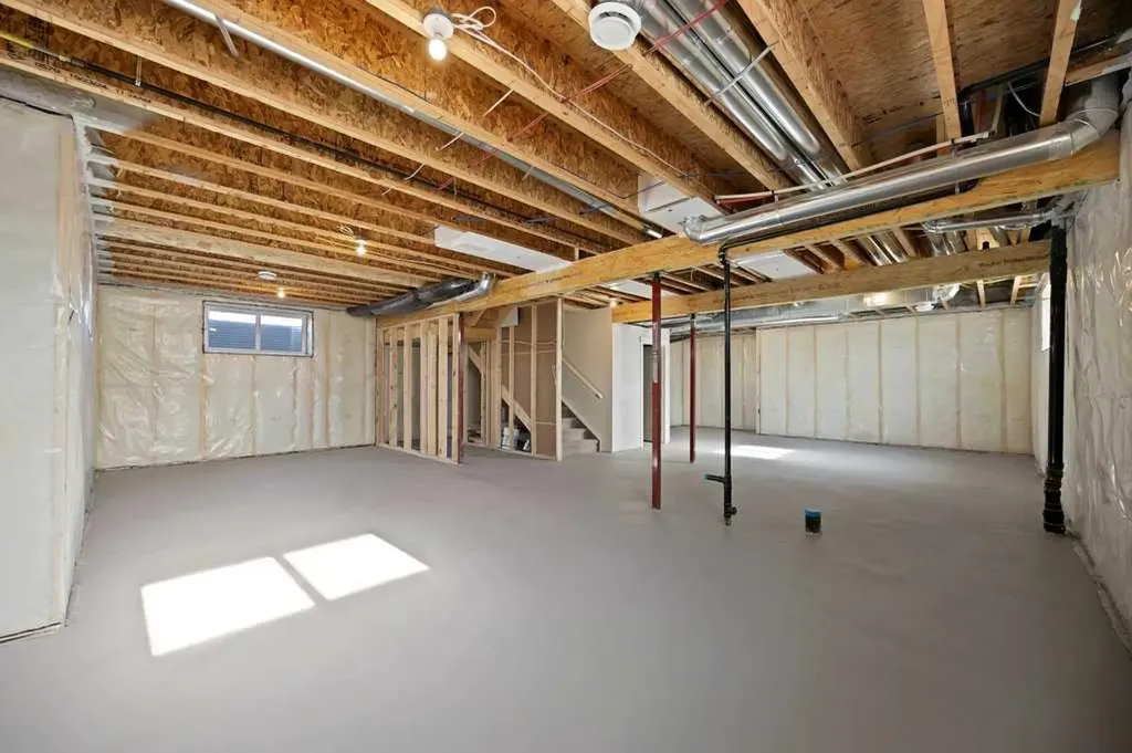 846 Chelsea Village S Chestermere AB T1X 2V5