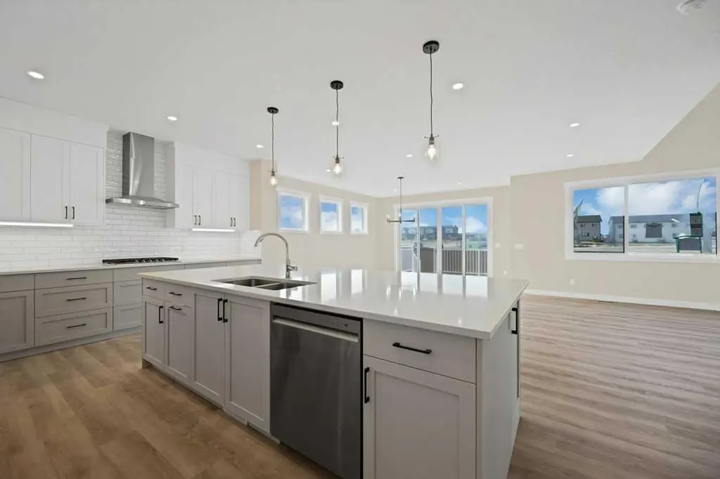 846 Chelsea Village S Chestermere AB T1X 2V5