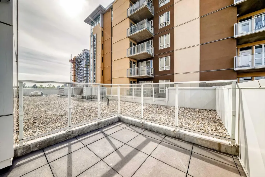 1107 Gladstone Road NW Calgary AB T2N 3T1