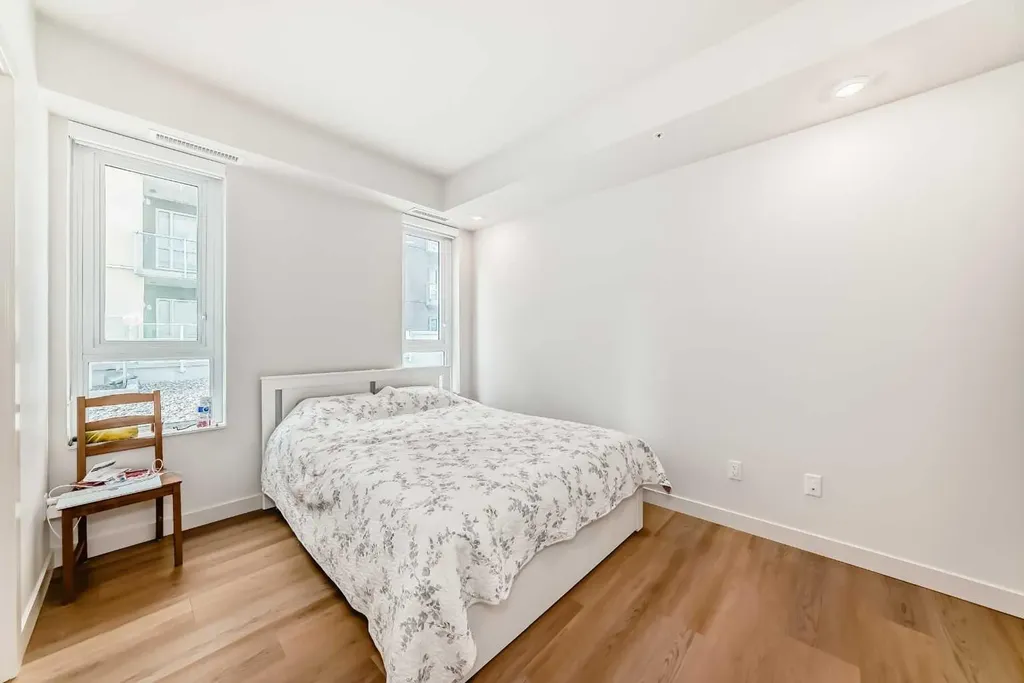 1107 Gladstone Road NW Calgary AB T2N 3T1