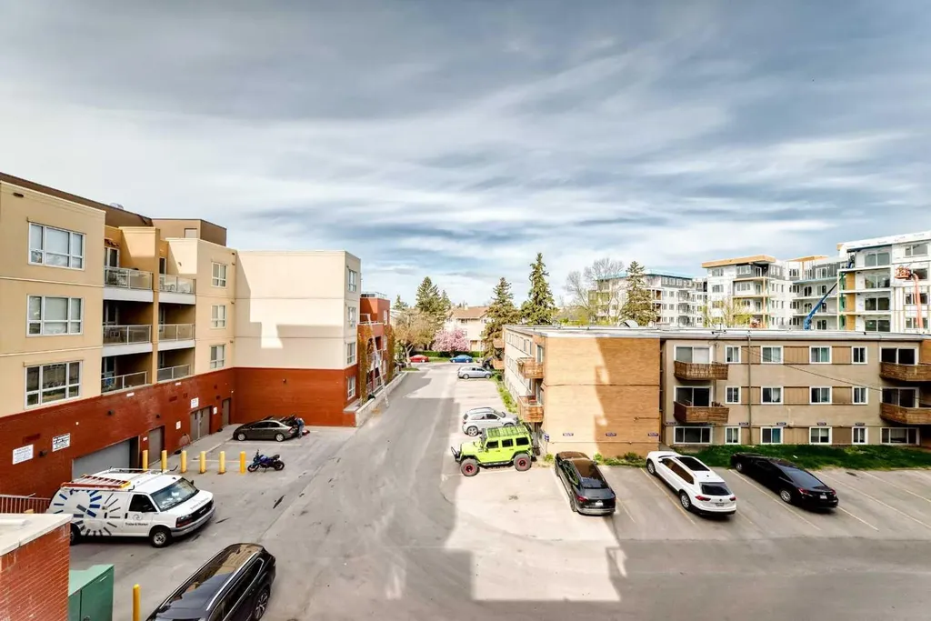 1107 Gladstone Road NW Calgary AB T2N 3T1