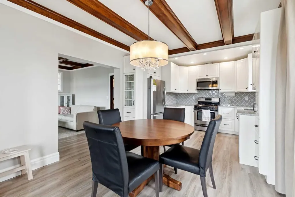 1017 38 Avenue SW Calgary AB T2T 2J3