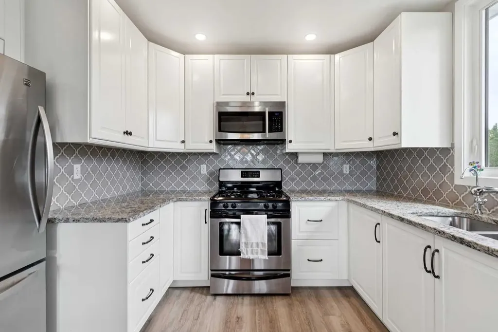 1017 38 Avenue SW Calgary AB T2T 2J3