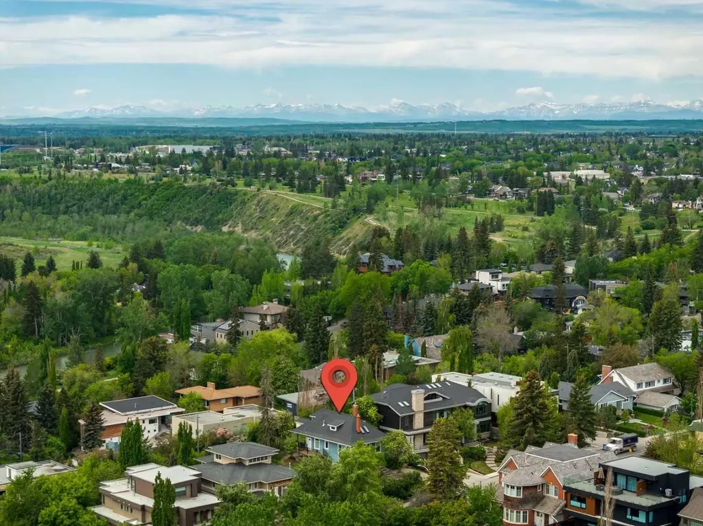 1017 38 Avenue SW Calgary AB T2T 2J3
