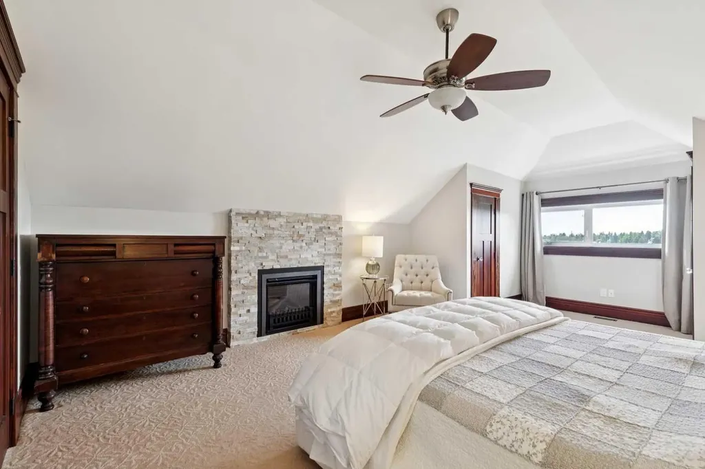 1017 38 Avenue SW Calgary AB T2T 2J3