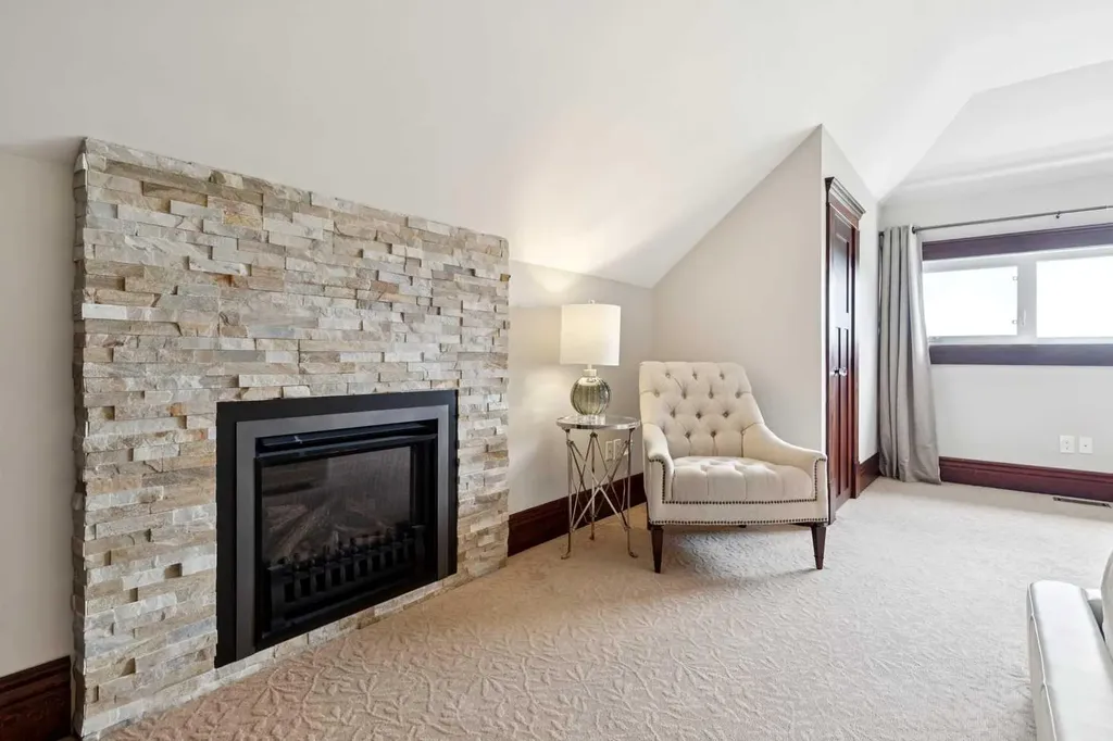 1017 38 Avenue SW Calgary AB T2T 2J3