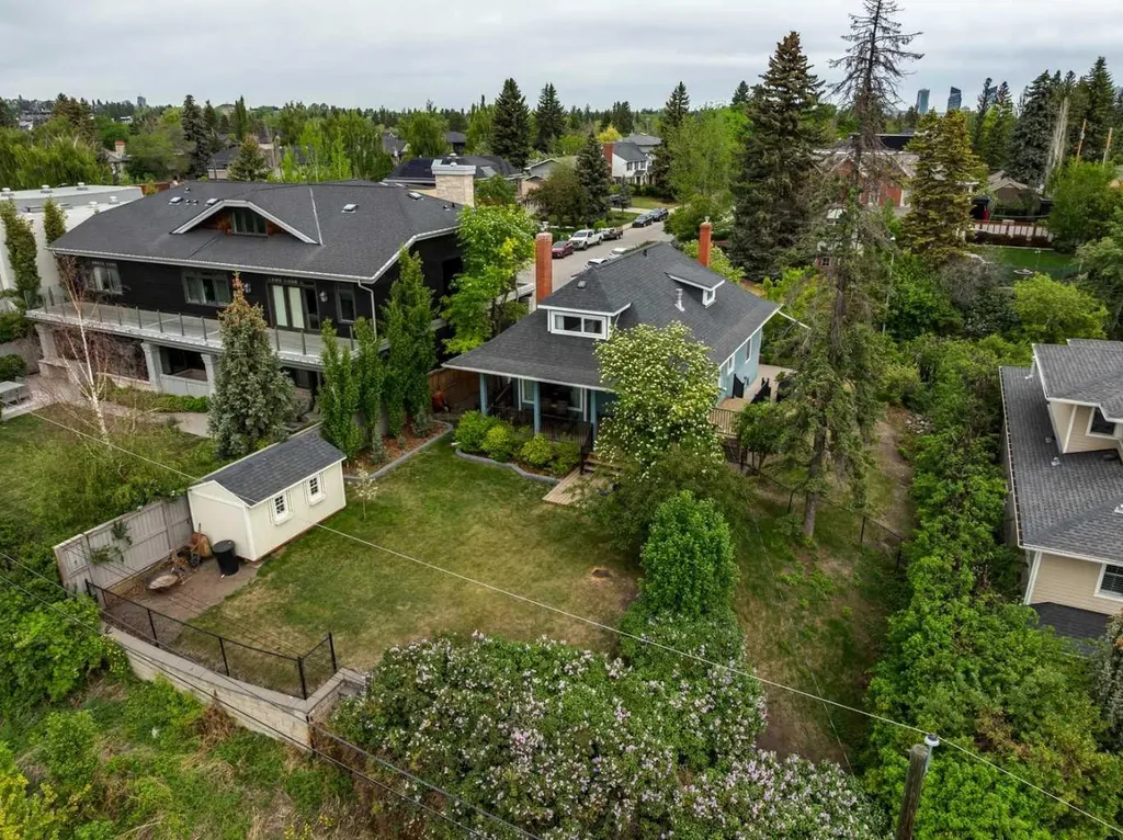 1017 38 Avenue SW Calgary AB T2T 2J3