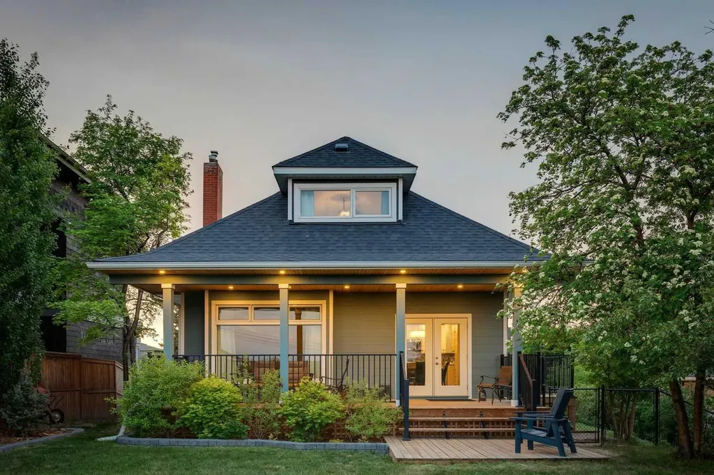 1017 38 Avenue SW Calgary AB T2T 2J3