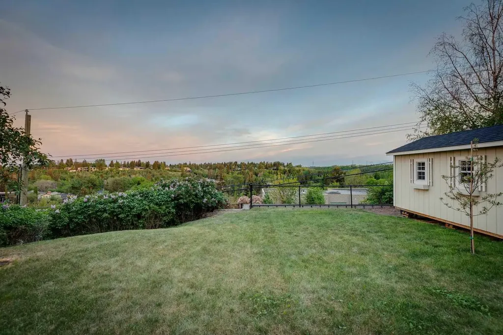 1017 38 Avenue SW Calgary AB T2T 2J3
