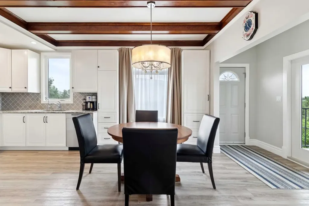 1017 38 Avenue SW Calgary AB T2T 2J3