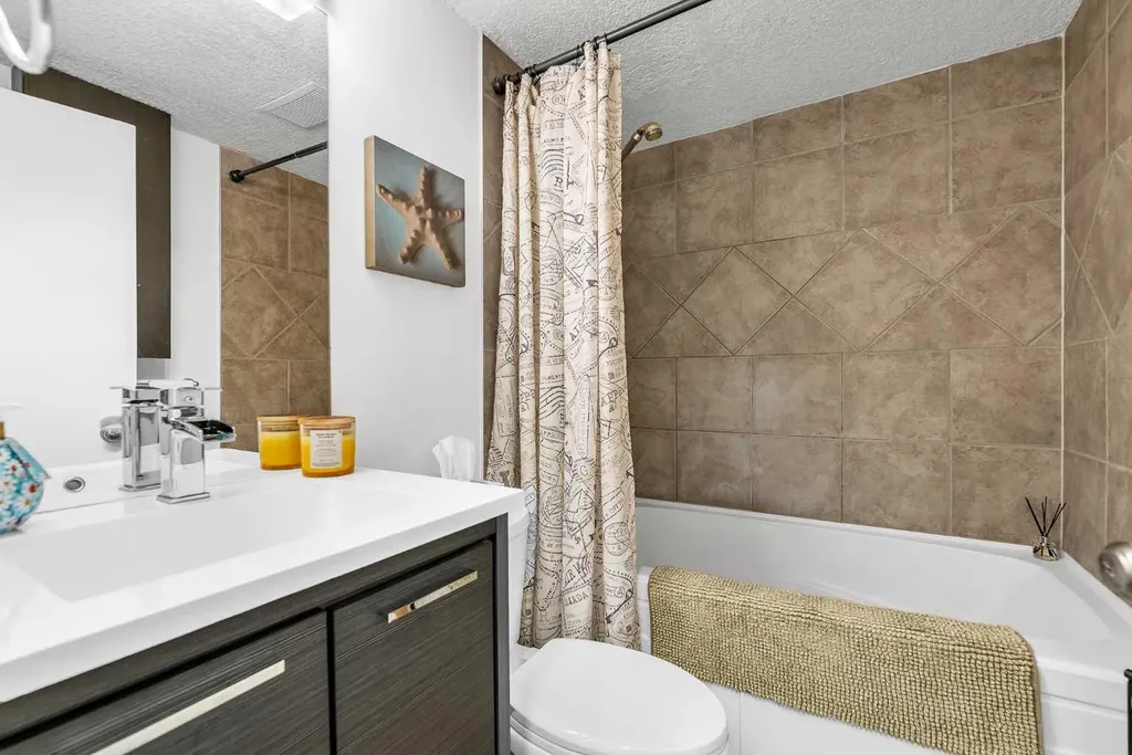 104 24 Avenue SW Calgary AB T2X 0Z1