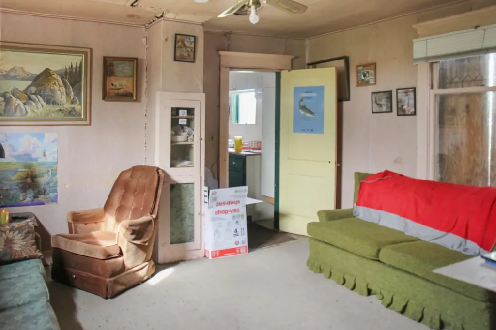 228 1rst Avenue Rural Special Areas No. 4 AB T0C 2S0