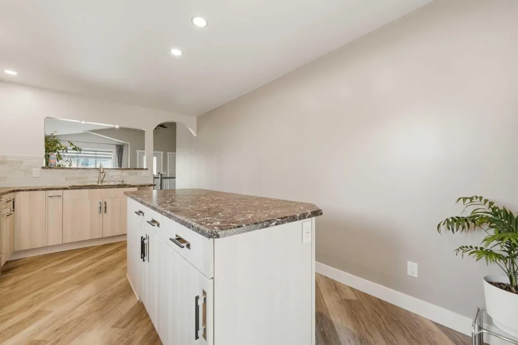 206 Highwood Village Place NW High River AB T1V 1V9